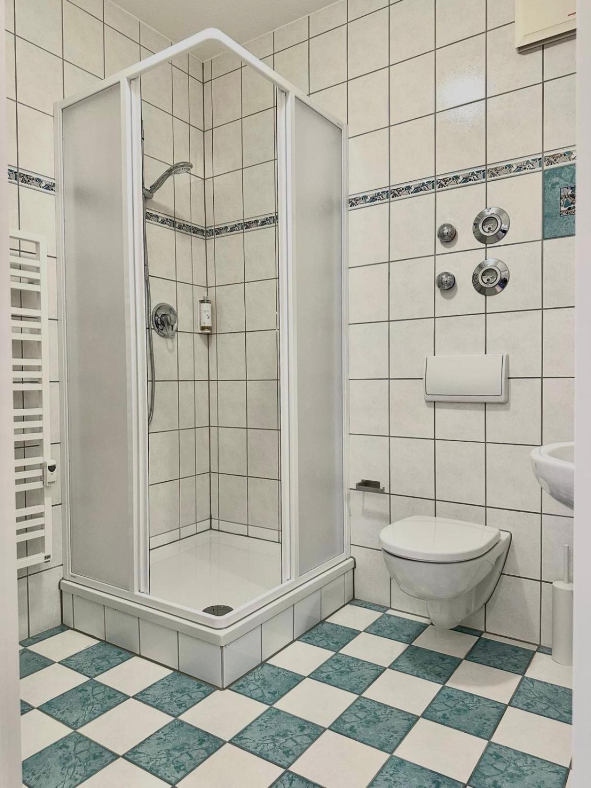 ארפורט Raha Apartments - Modernes Studio-Apartment - Hbf - Gratis Parkplatz מראה חיצוני תמונה