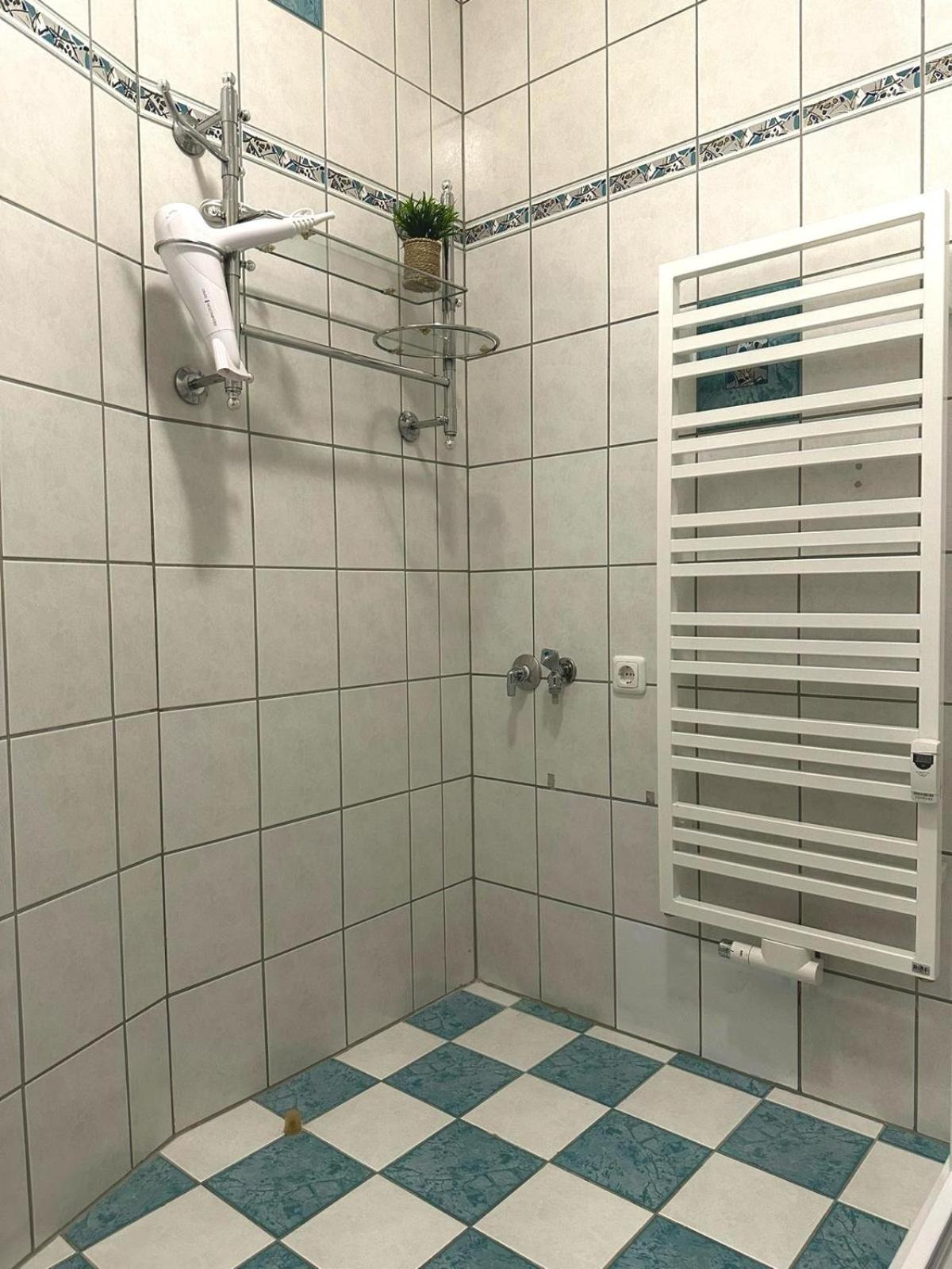 ארפורט Raha Apartments - Modernes Studio-Apartment - Hbf - Gratis Parkplatz מראה חיצוני תמונה