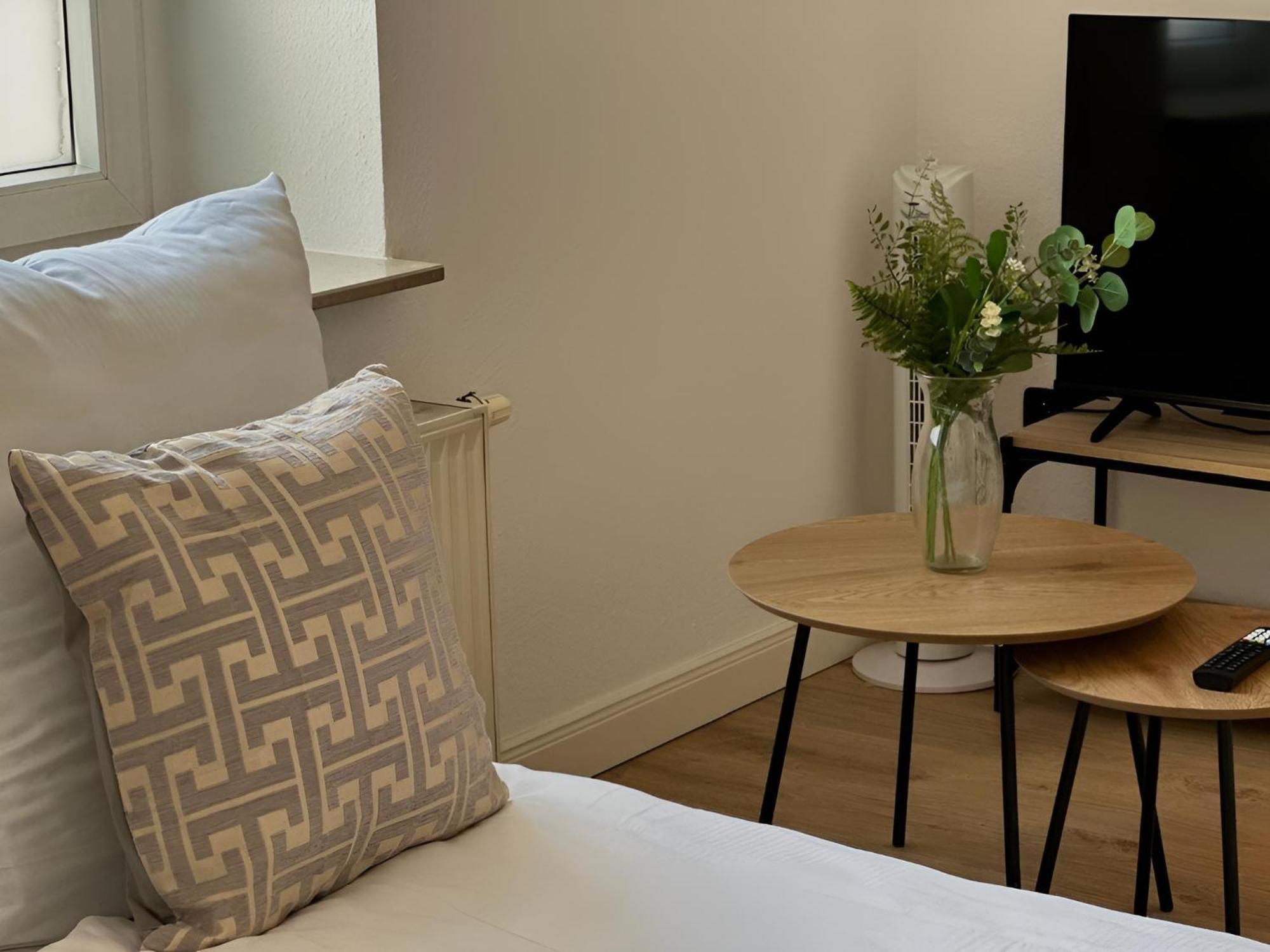 ארפורט Raha Apartments - Modernes Studio-Apartment - Hbf - Gratis Parkplatz מראה חיצוני תמונה