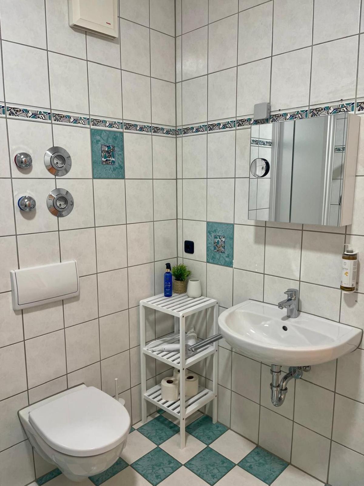 ארפורט Raha Apartments - Modernes Studio-Apartment - Hbf - Gratis Parkplatz מראה חיצוני תמונה